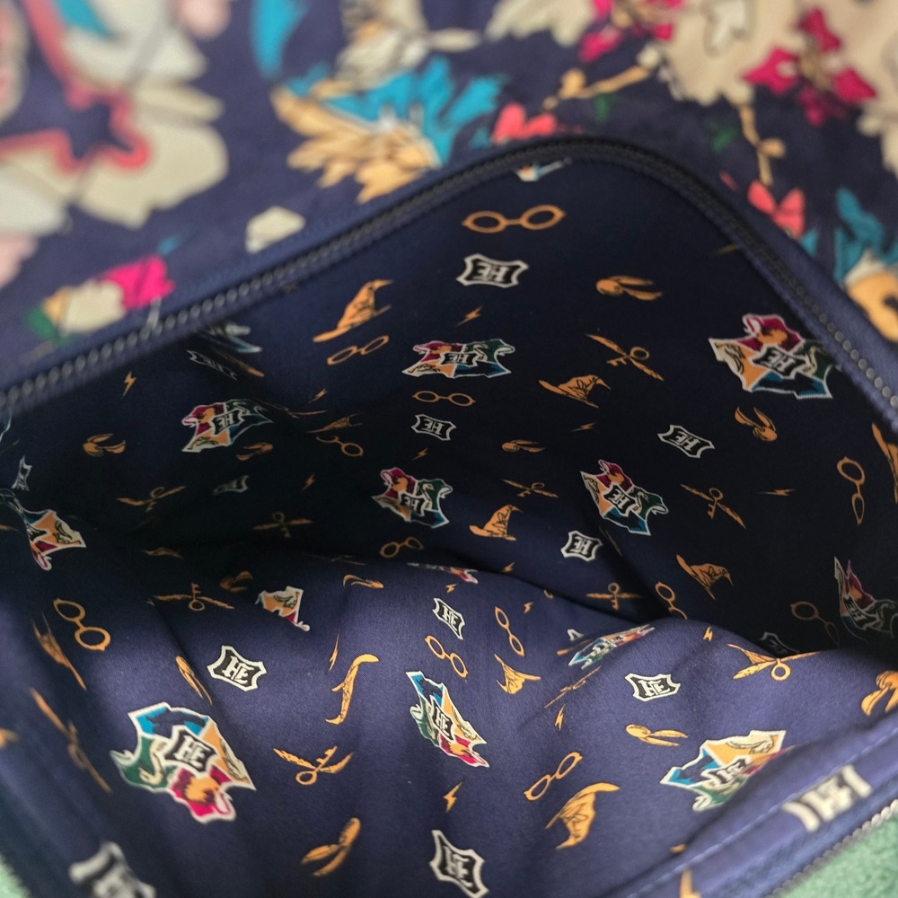 Vera Bradley Harry Potter Forbidden Forest Campus Backpack Quilted Blue Floral - Picture 6 of 8